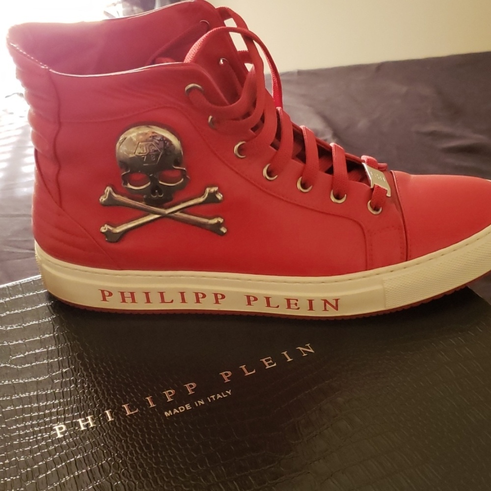 Gently used Sneakers